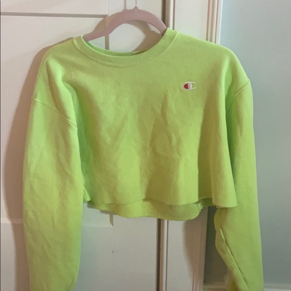 Cropped Champion Sweatshirt